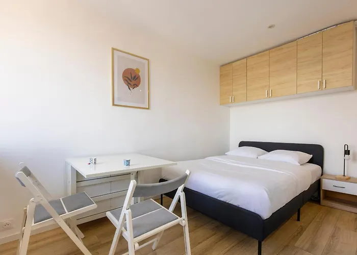 Wilseize By Max, Bright, Renovated Studio, 1 Min Station *